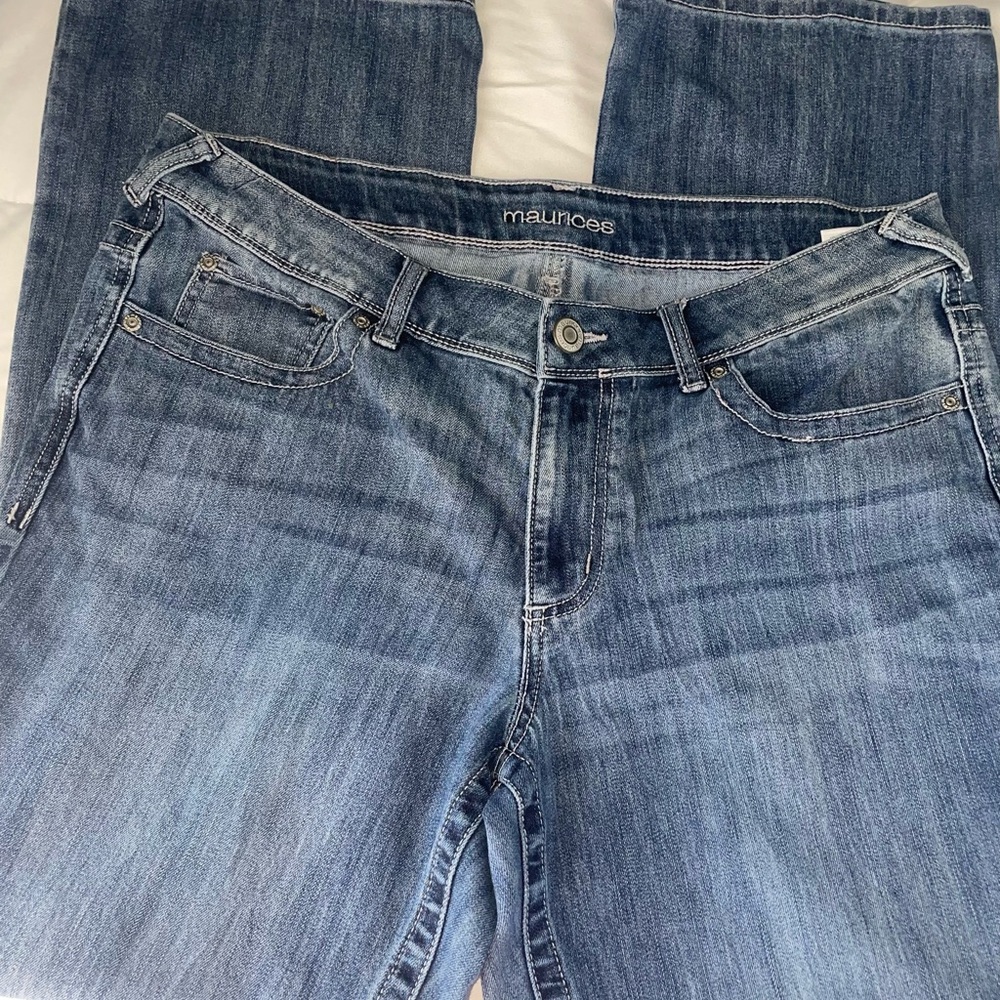Baggyish jeans